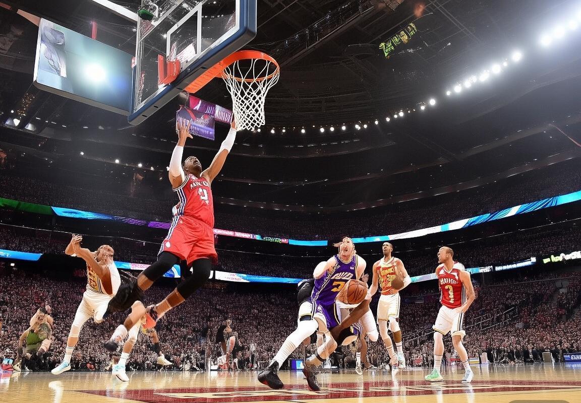 76人与爵士：传奇对决回顾与未来展望(图3)